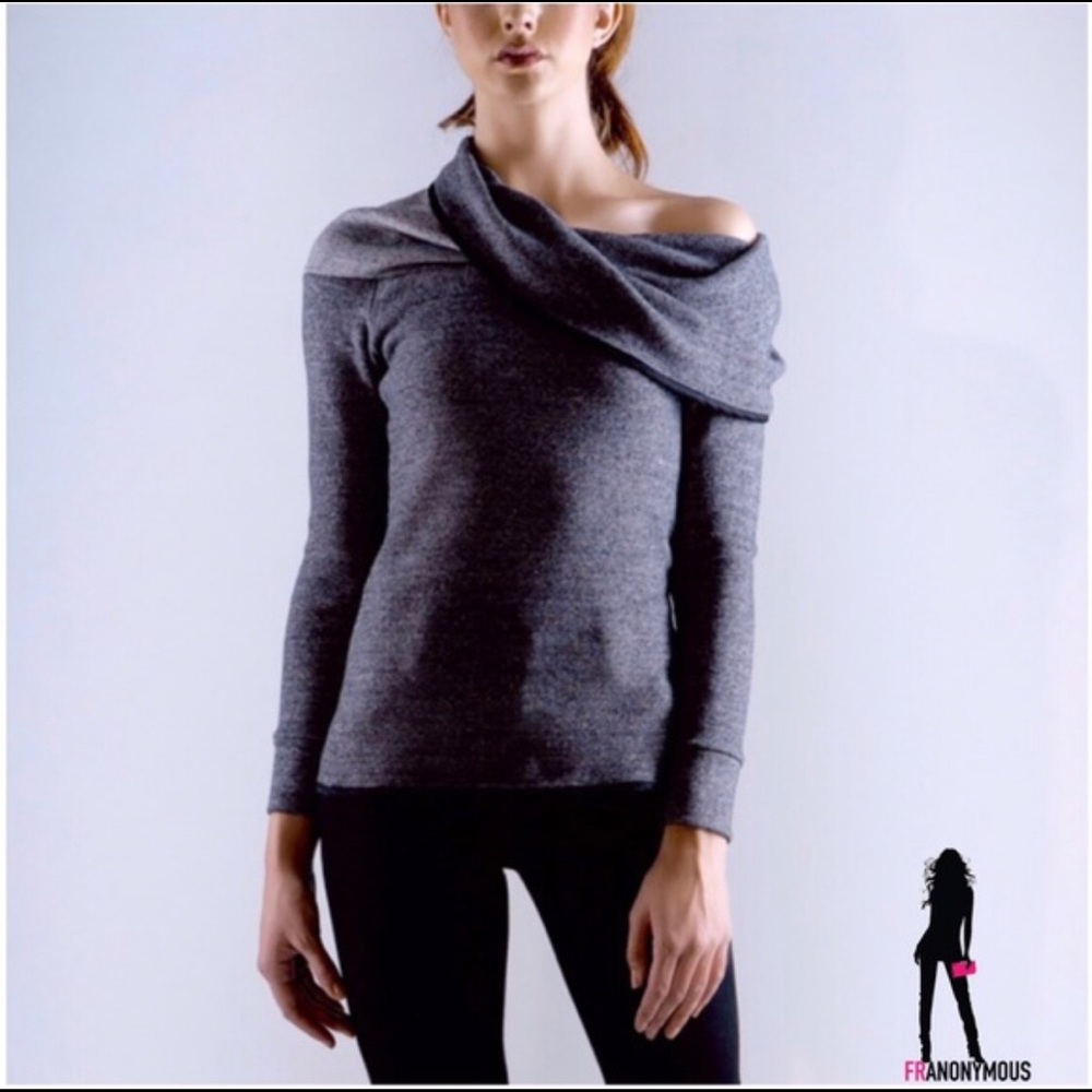 Lia Larrea Olivier Sweater